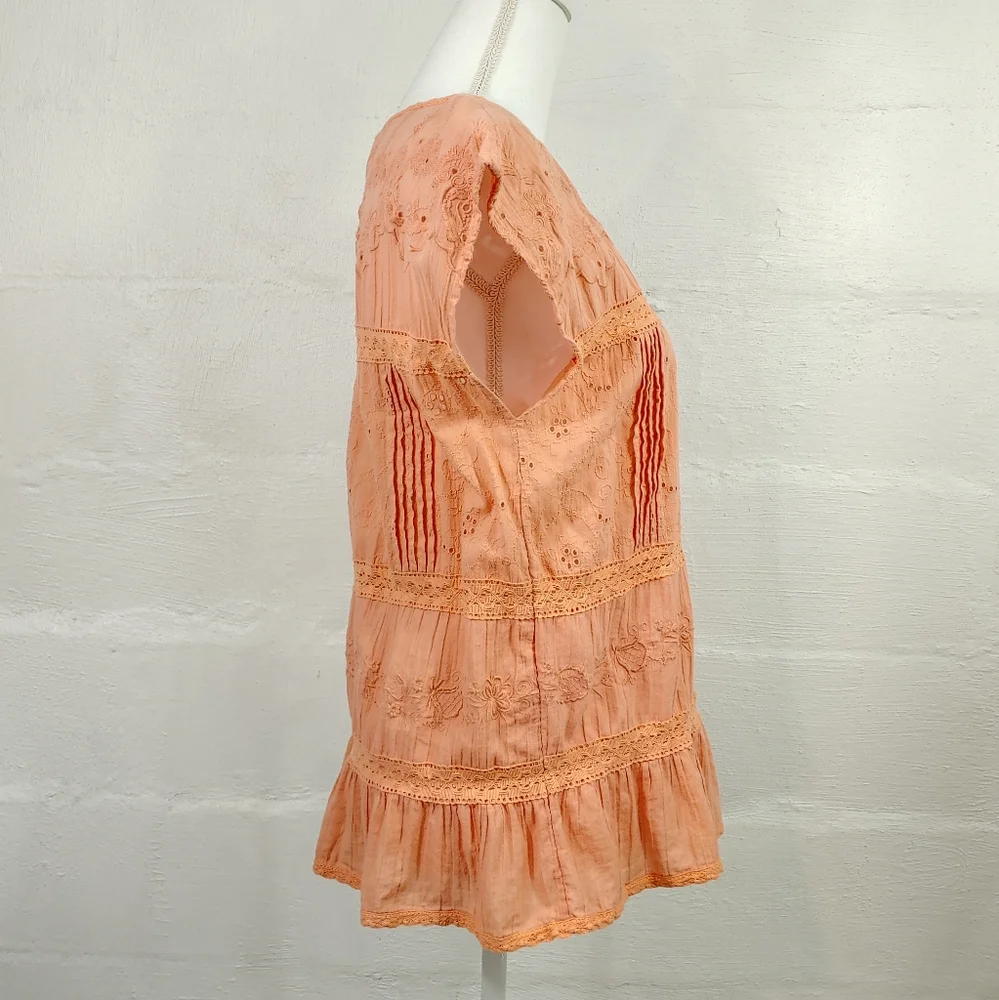 SUNDANCE EMBROIDERED PULLOVER TOP (936) - Picture 11 of 16